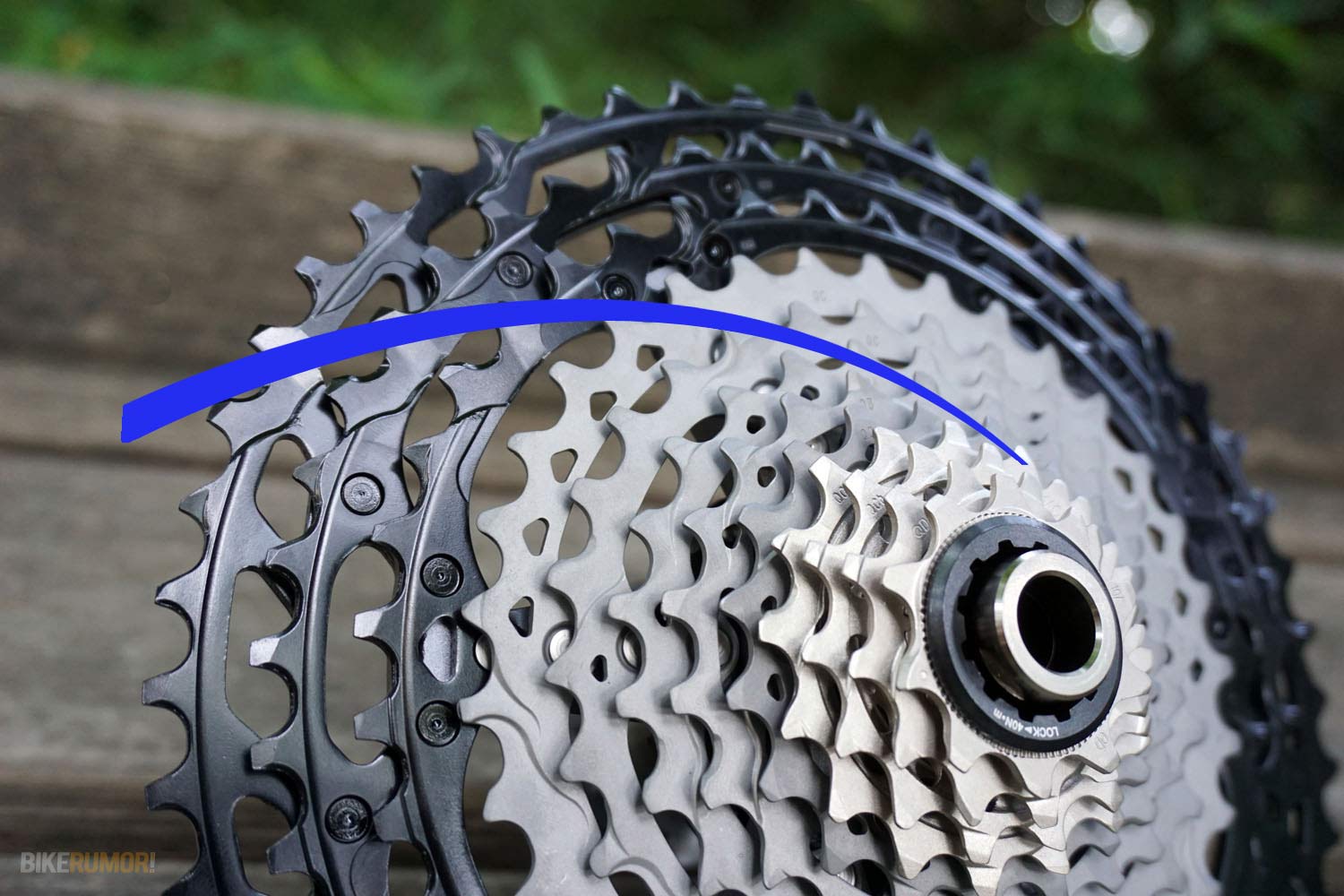 2019 Shimano XTR M9100 cassette and chain tech details with explanation of what is Shimano Hyperglide+