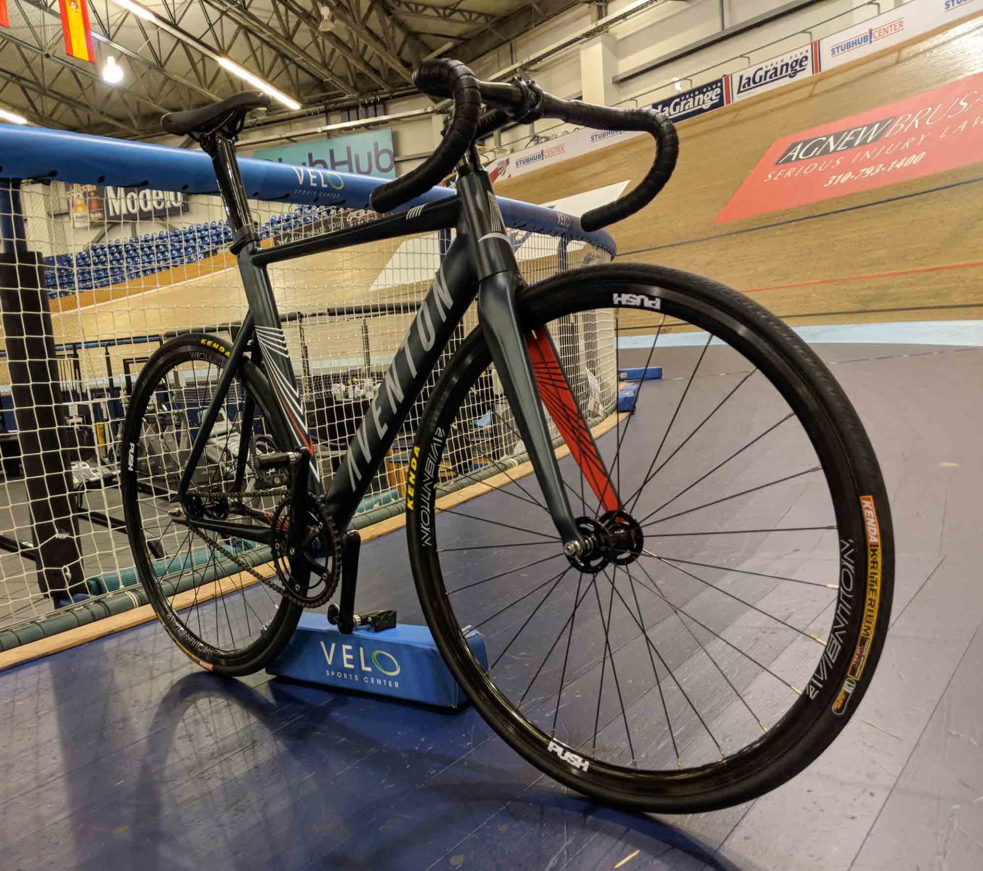 Review New Aventon Mataro is a surprisingly raceready, sub600 track