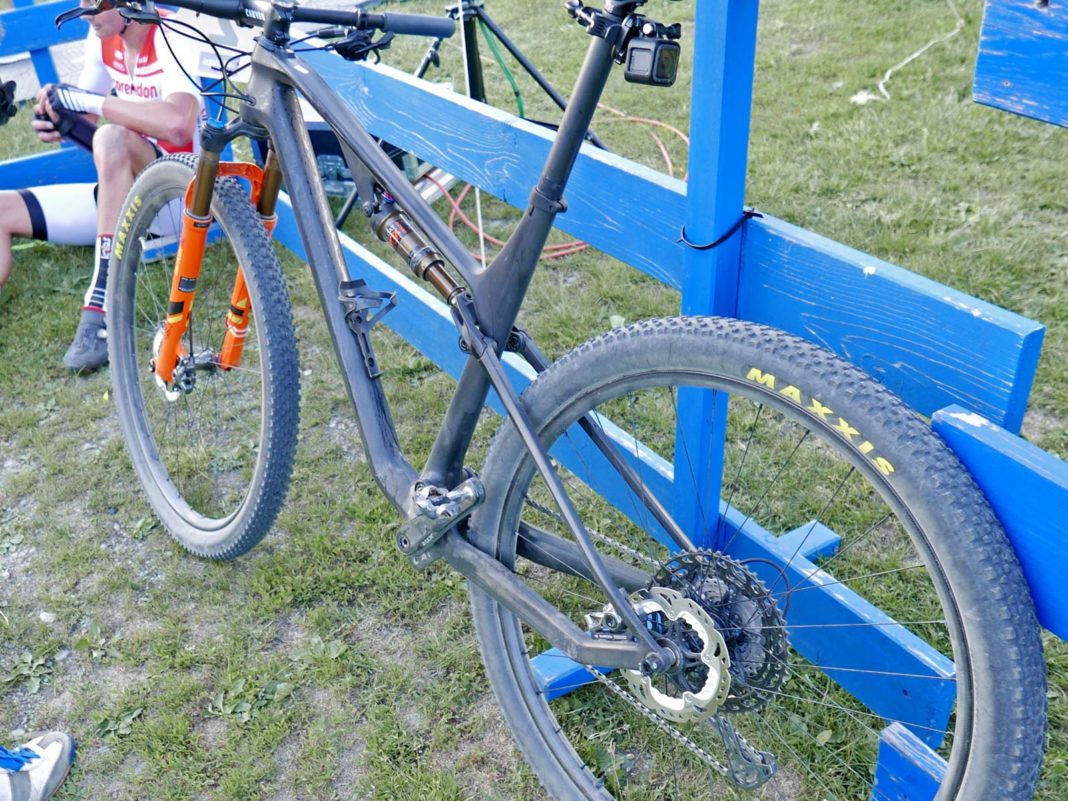 Prototype Canyon fullsuspension XC mountain bike & new XTR M9100 for Mathieu van der Poel