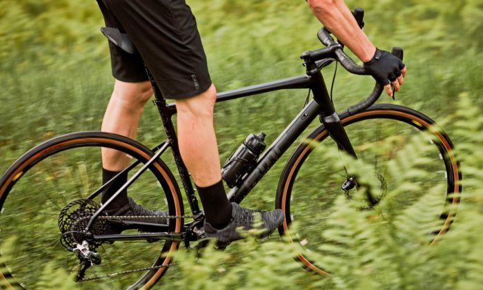 BMC Roadmachine X hits dirt & gravel roads in new 1x all-road alloy ...