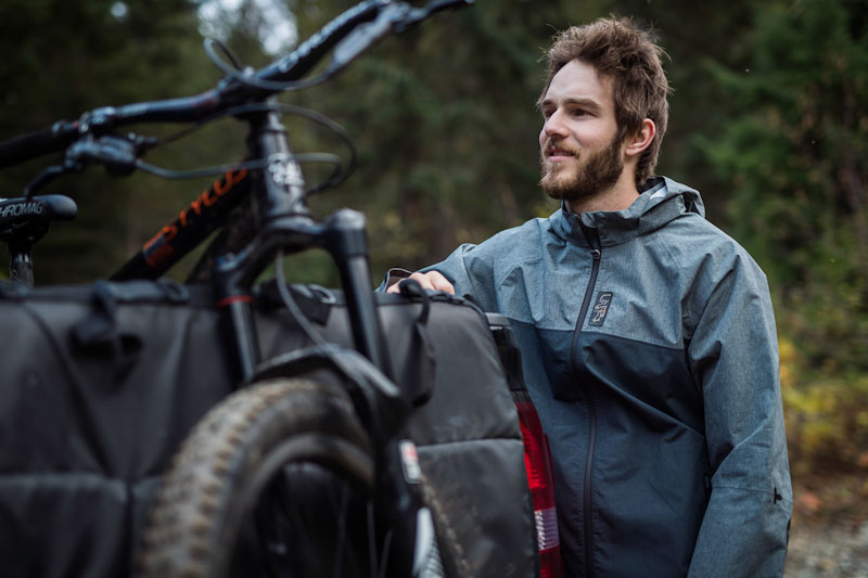 Clothing Roundup: Technical yet casually-styled MTB gear from Chromag and  Kitsbow - Bikerumor