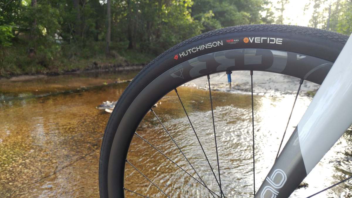 Review: Hutchinson Overide 700c x 38mm Tubeless Ready Gravel Tires
