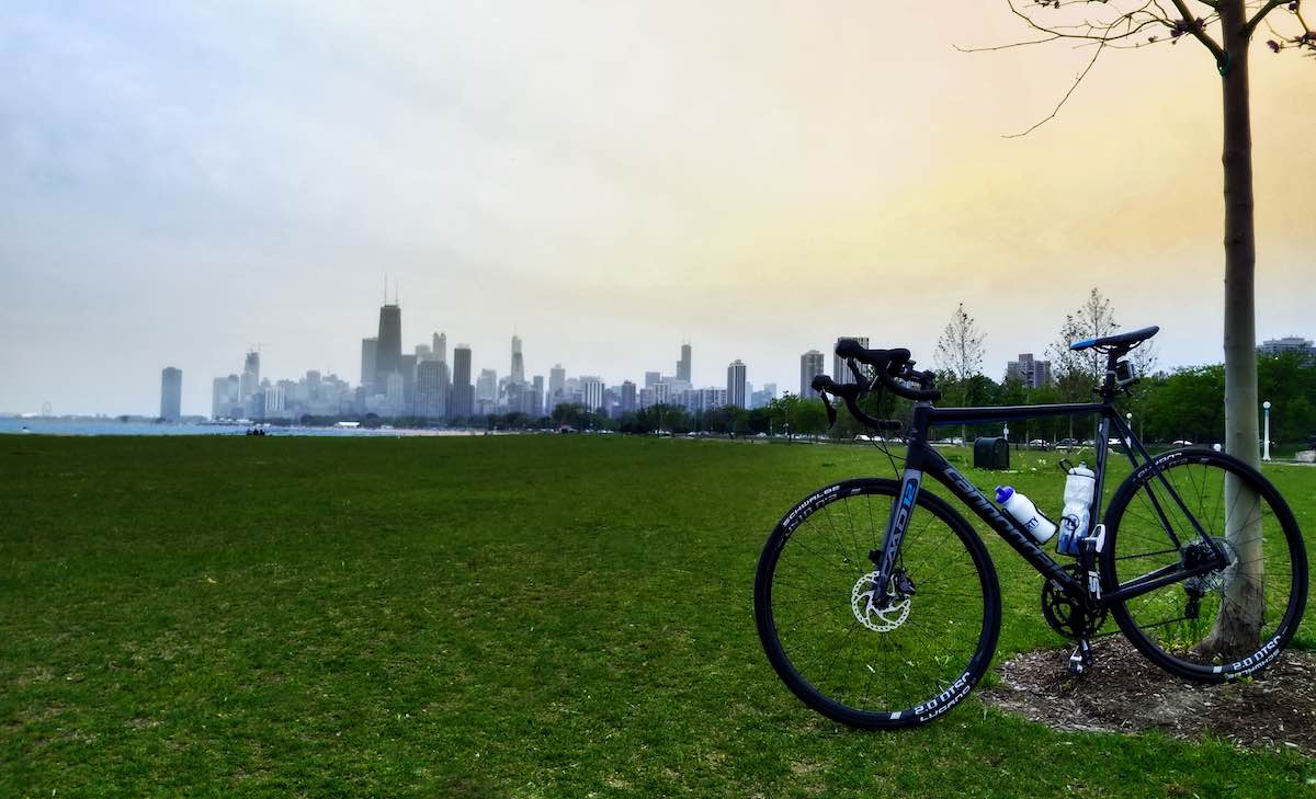 bikerumor pic of the day, Lakefront Trail in Chicago. Cannondale.