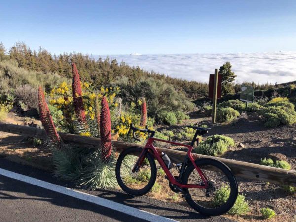 bikerumor pic of the day riding in Tenerife, Spain, on Mount Teide