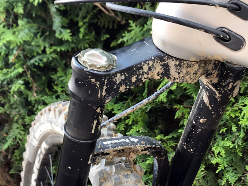 2019 Formula Selva R enduro mountain bike fork with separate positive and negative air chambers - first ride review