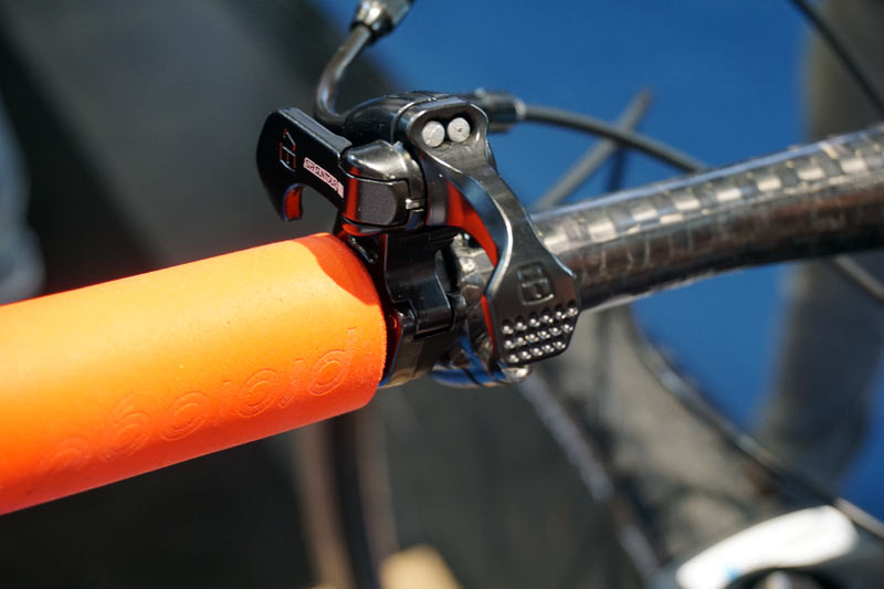SR Suntour remote shock and fork lockout with perfect quick release