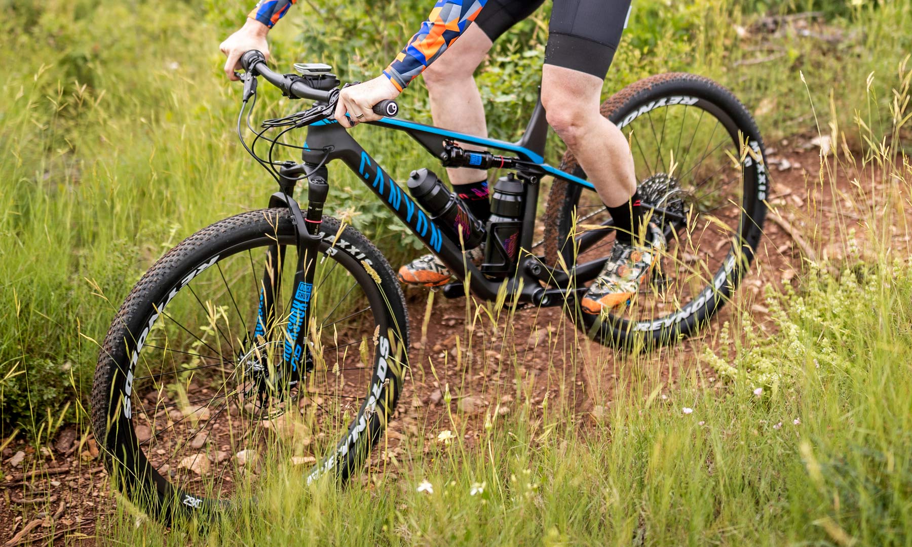 First Rides: 2019 Canyon Lux light, capable 100mm travel carbon XC mountain bike