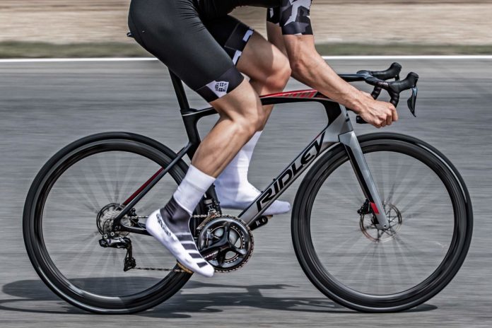 Ridley Noah Fast Disc aero road bike slips in Tour debut, plus rim ...