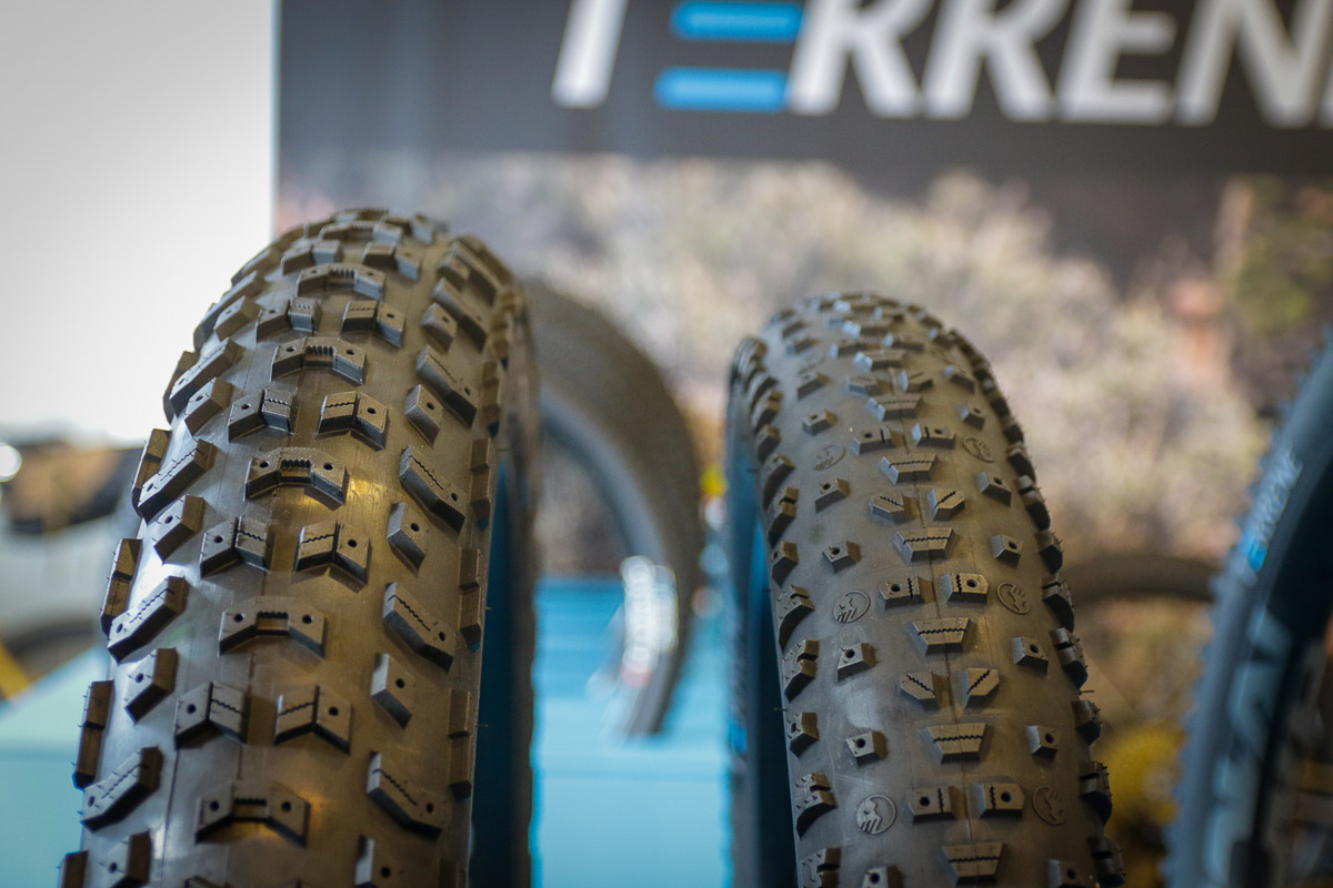 EB18: Terrene Tires Johnny 5 is a true 5" tire + Griswold studded commuter, Cake Eater 29 x 2.8