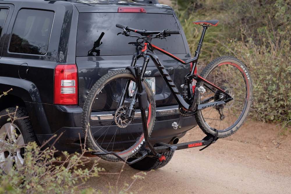 Yakima's new one-bike hauler is compact, light, and easy to use.