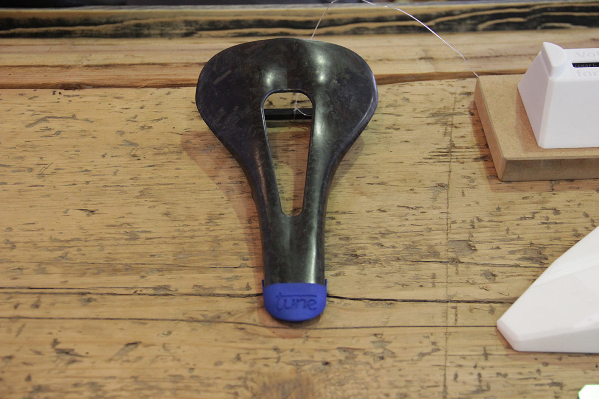 tune carbon saddle recyclable ultra light skyracer
