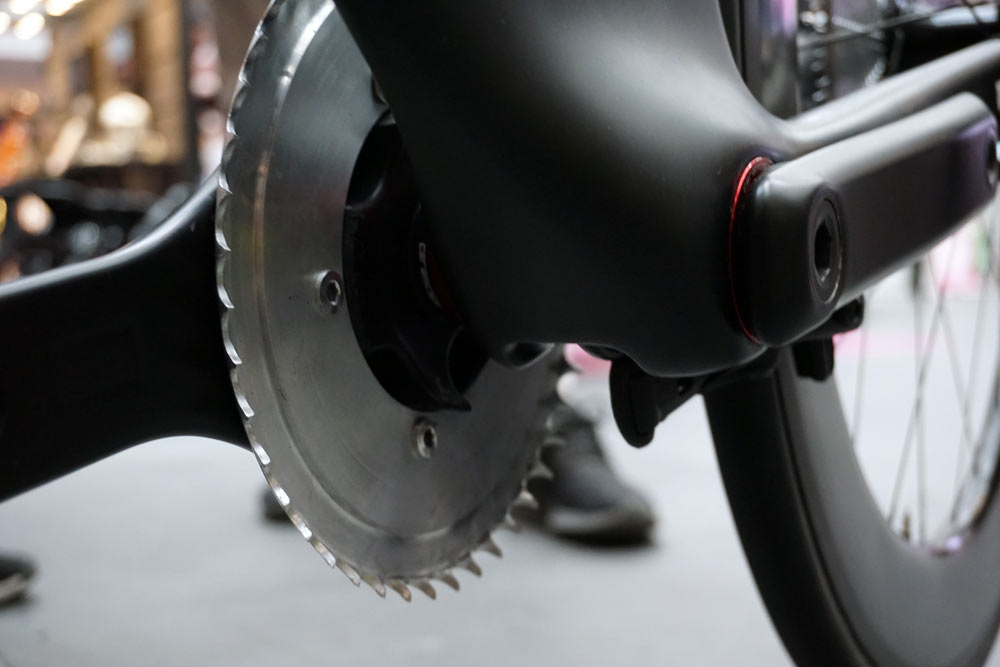 ceramicspeed concept drivetrain with shaft drive and flat cassette