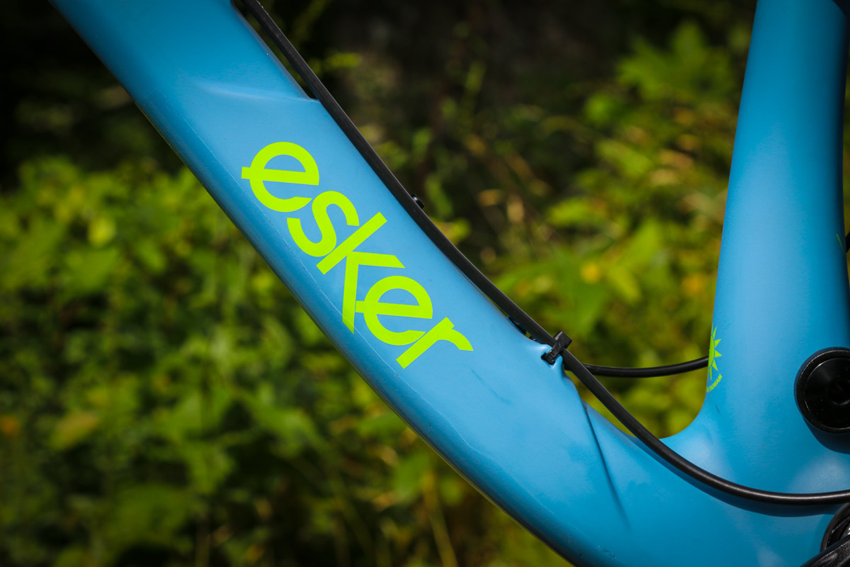 Esker Cycles first w/ Weagle's Orion suspension on all-new 150mm Elkat MTB