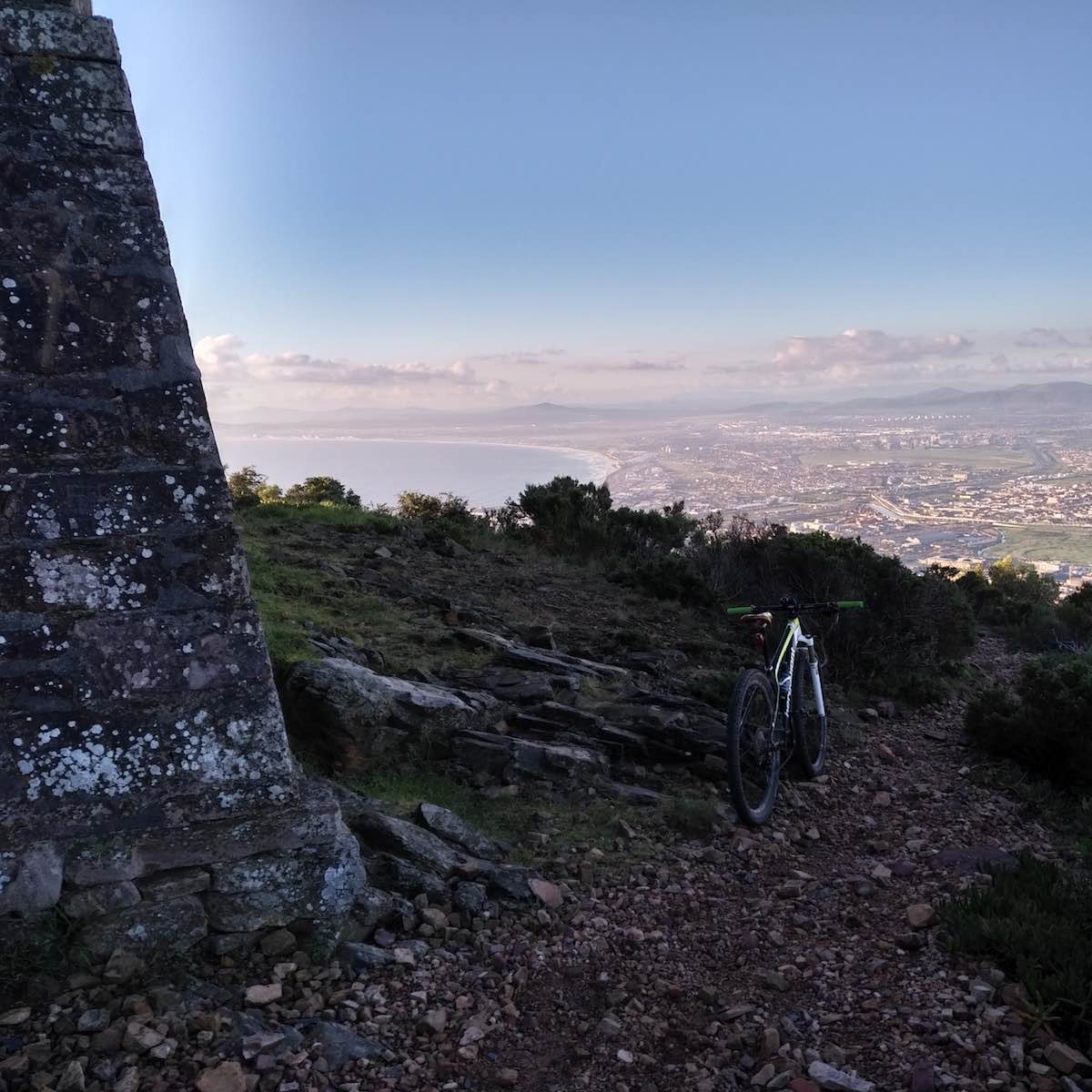 bikerumor pic of the day devil's peak in cape town, south africa.
