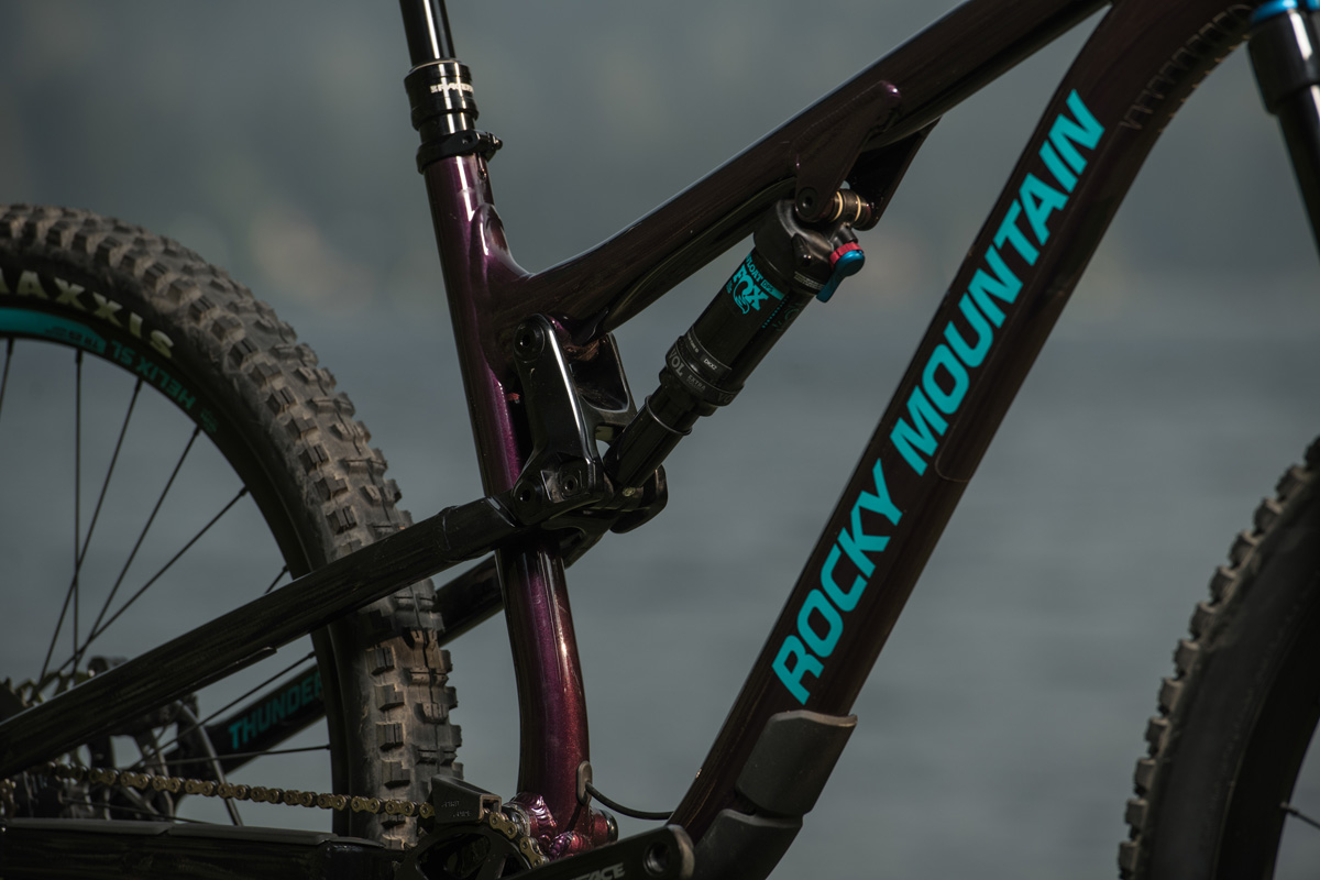 Rocky Mountain Thunderbolt Alloy reforms w/ more travel & new features