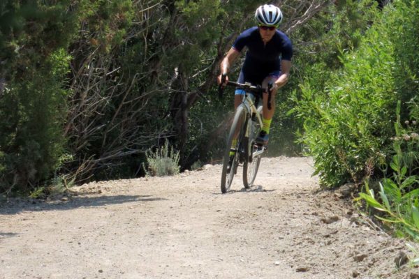 2019 Trek Checkpoint SL5 WSD gravel bike review shows its a capable road bike that works for cyclocross too