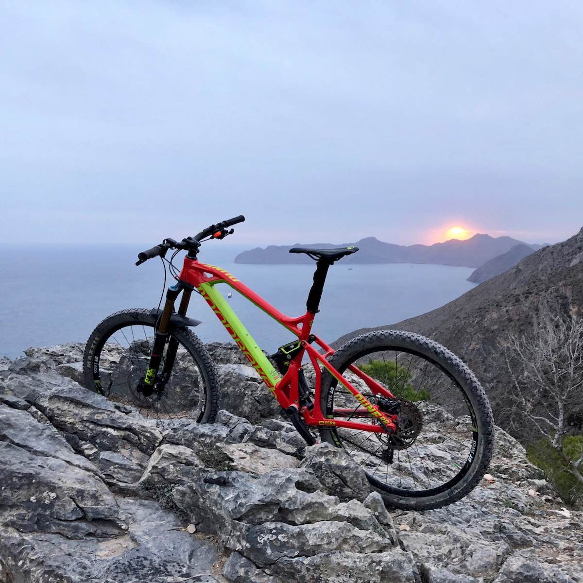bikerumor pic of the day Cartagena’s coast from el Mirador del Roldán, one of the nearest mountain pass of our city, and one of the most well-known places near to Cartagena, Spain, Cabo Tiñoso (Tiñoso cape).
