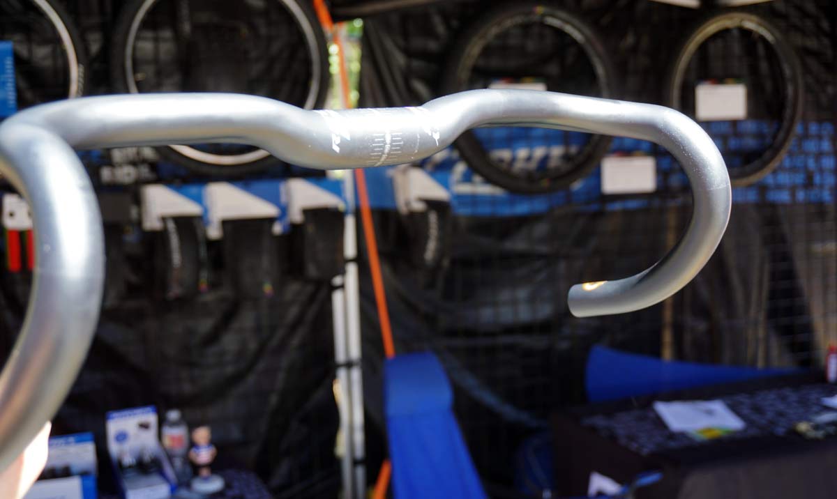 new ergonomic alloy Ritchey WCS ergomax drop road bike handlebar for road and gravel bikes