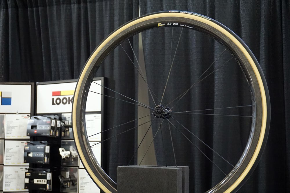 2019 Corima WS Black carbon fiber rim bicycle wheel with all black spokes and hubs