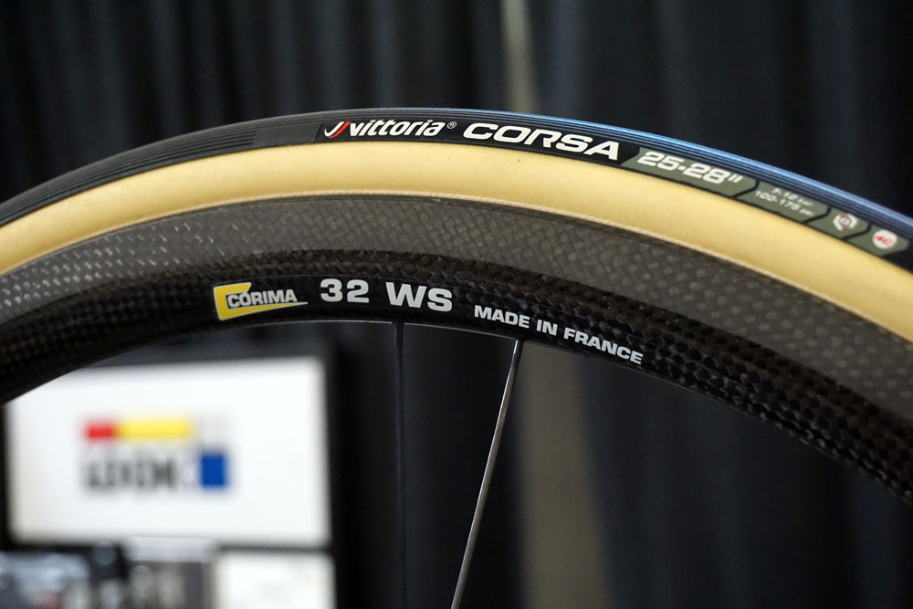 2019 Corima WS Black carbon fiber rim bicycle wheel with all black spokes and hubs