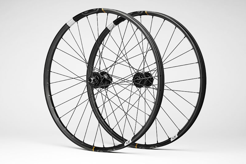 Crankbrothers Synthesis carbon wheelset, E 11 pair