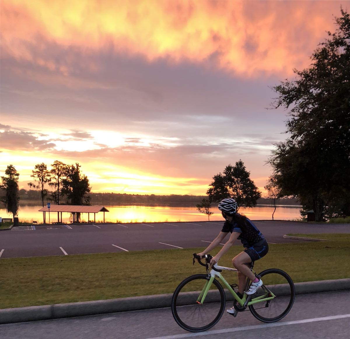 bikerumor pic of the day cycling under a clermont florida sunrise.