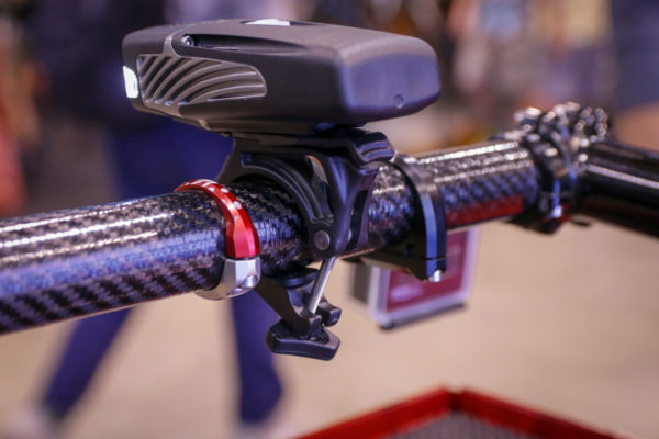 Phare NiteRider Pro 3000 Race - Double Faisceau LED Super Lumineux Pour Vélo