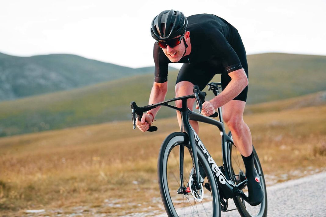 All-new 2019 Cervélo S5 slips in faster, sleekly integrated, disc-only ...