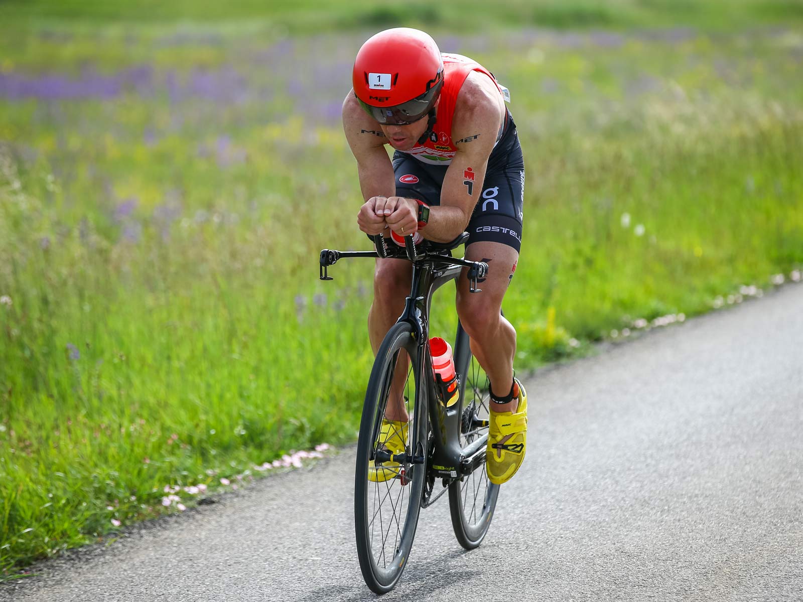 TT Triathlon Aero Helmet MET Codatronca Time Trial 