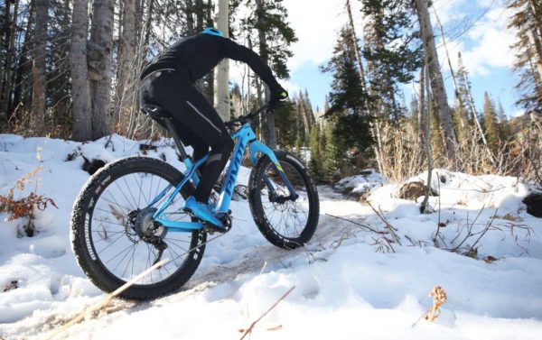 2019 Pivot Les Fat 275 plus fat bike with carbon frame and fork