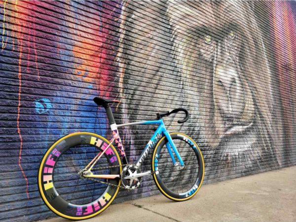 bikerumor pic of the day 2018 Red Hook Allez Sprint Track bike in front of gorilla mural in Houston, Texas