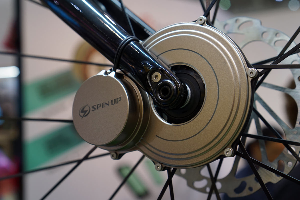 SunUp Eco shows how to add a dynamo to any front hub to create power while you ride your bike