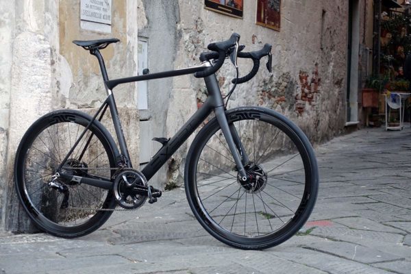 Exept Factory Headquarters tour shows how they make custom monocoque carbon fiber road bikes with custom geometry