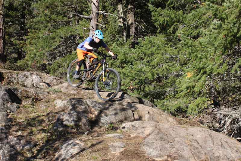 Rocky Mountain Instinct BC Edition 2019, Steve Fisher descending