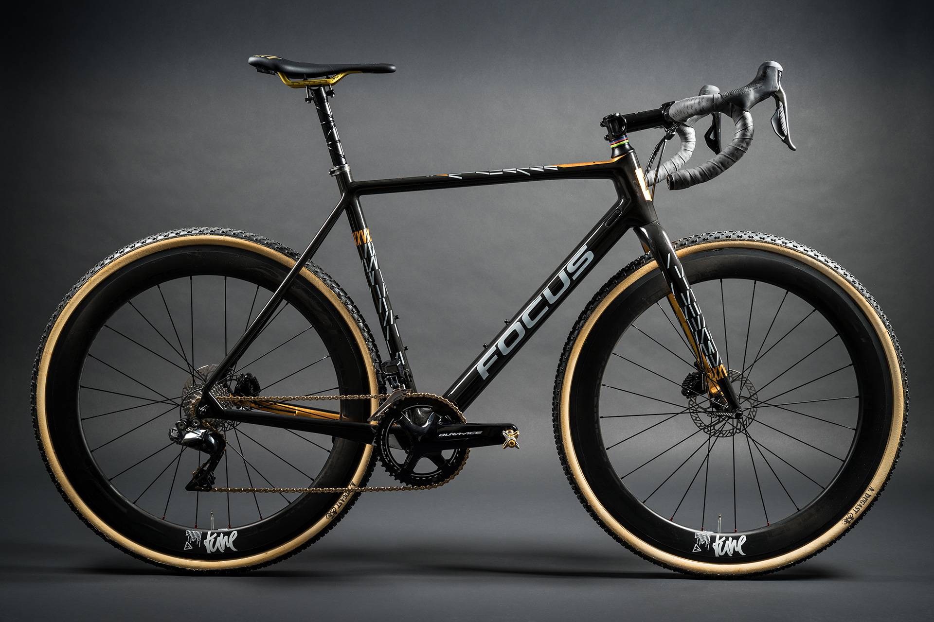 Focus celebrates 25 years w/ one-off 24k gold MARES CX bike