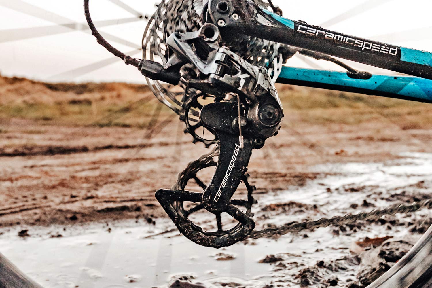 Riding dirty on CeramicSpeed OSPW X off-road w/ massive gravel & CX pulleys