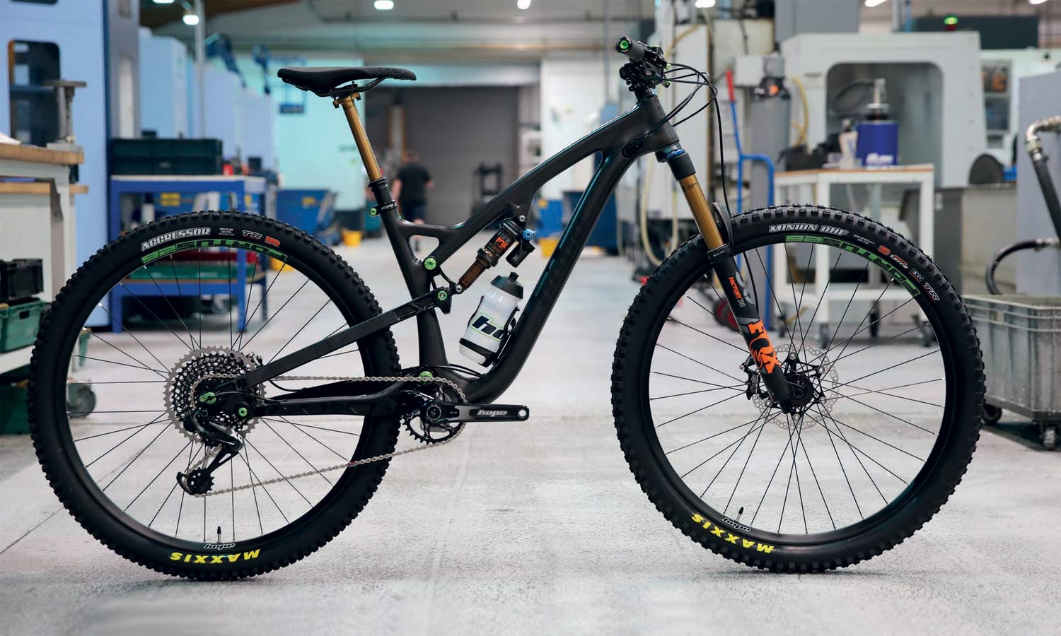 Hope HB.130 prototype teases made-in-UK carbon 29er trail mountain bike