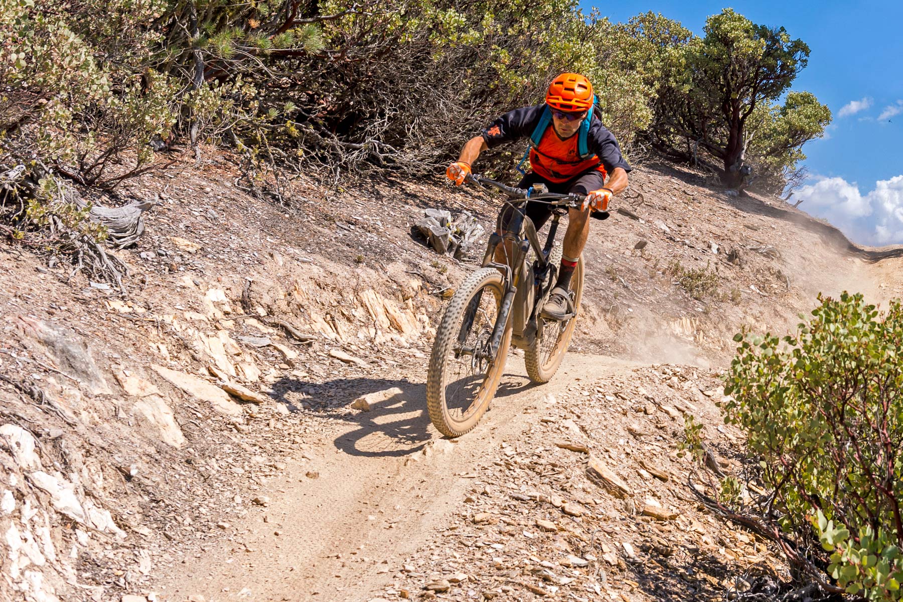 Friday Roundup: AZ Trails open to e-bikes, deals & more!