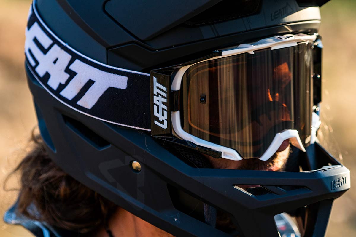 Leatt Velocity 6-5 mountain bike goggles with bulletproof lenses are interchangeable to mix and match frame and lens colors and types