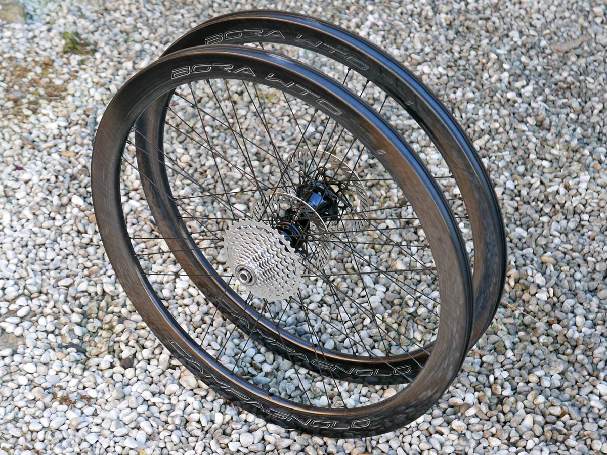 Campy Bora WTO 45 Disc aero road tubeless carbon disc brake road bike wheels
