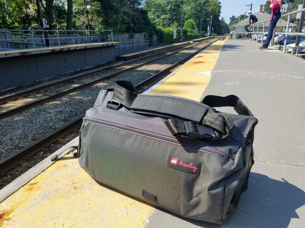 Longterm Review: Henty Wingman suit and garment bag for rolling up looking sharp