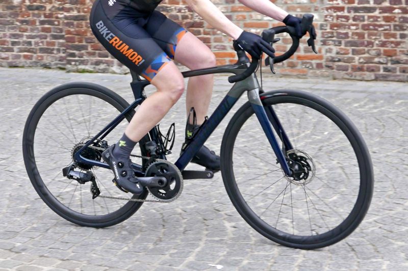 Specialized Roubaix carbon aero endurance comfort road race bike