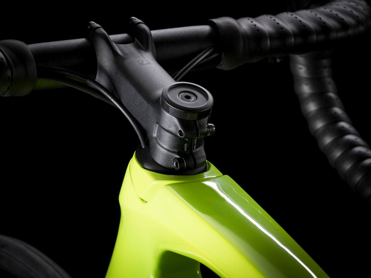 Trek lays up OCLV 500 carbon fiber to lower the entry point on new Madone SL 