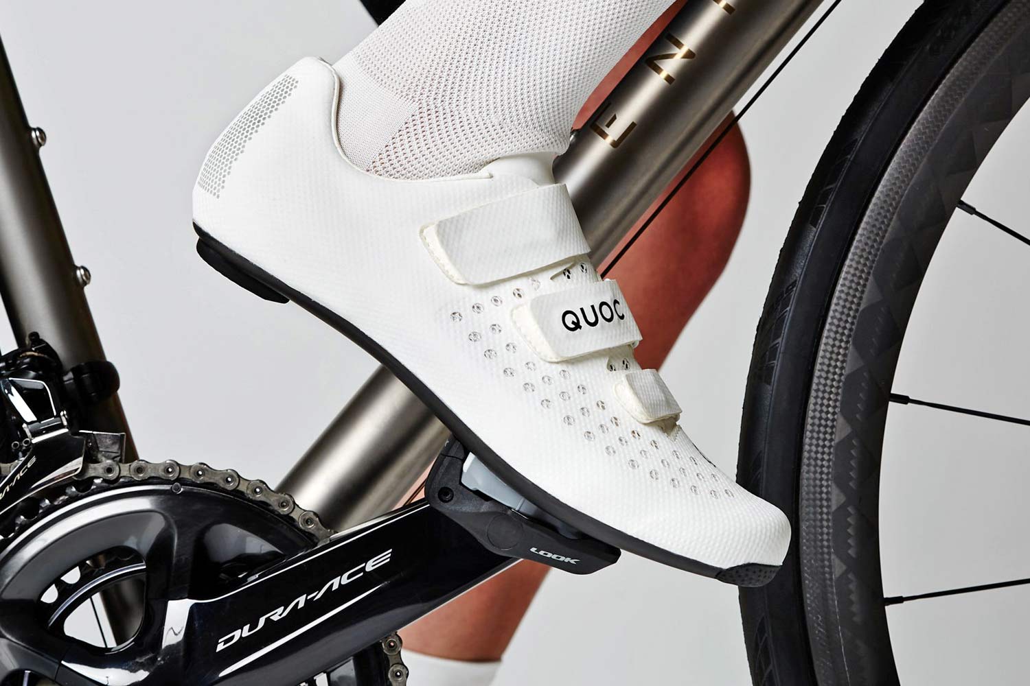 Quoc Night Mono straps up lightweight & adaptable full-carbon road shoes