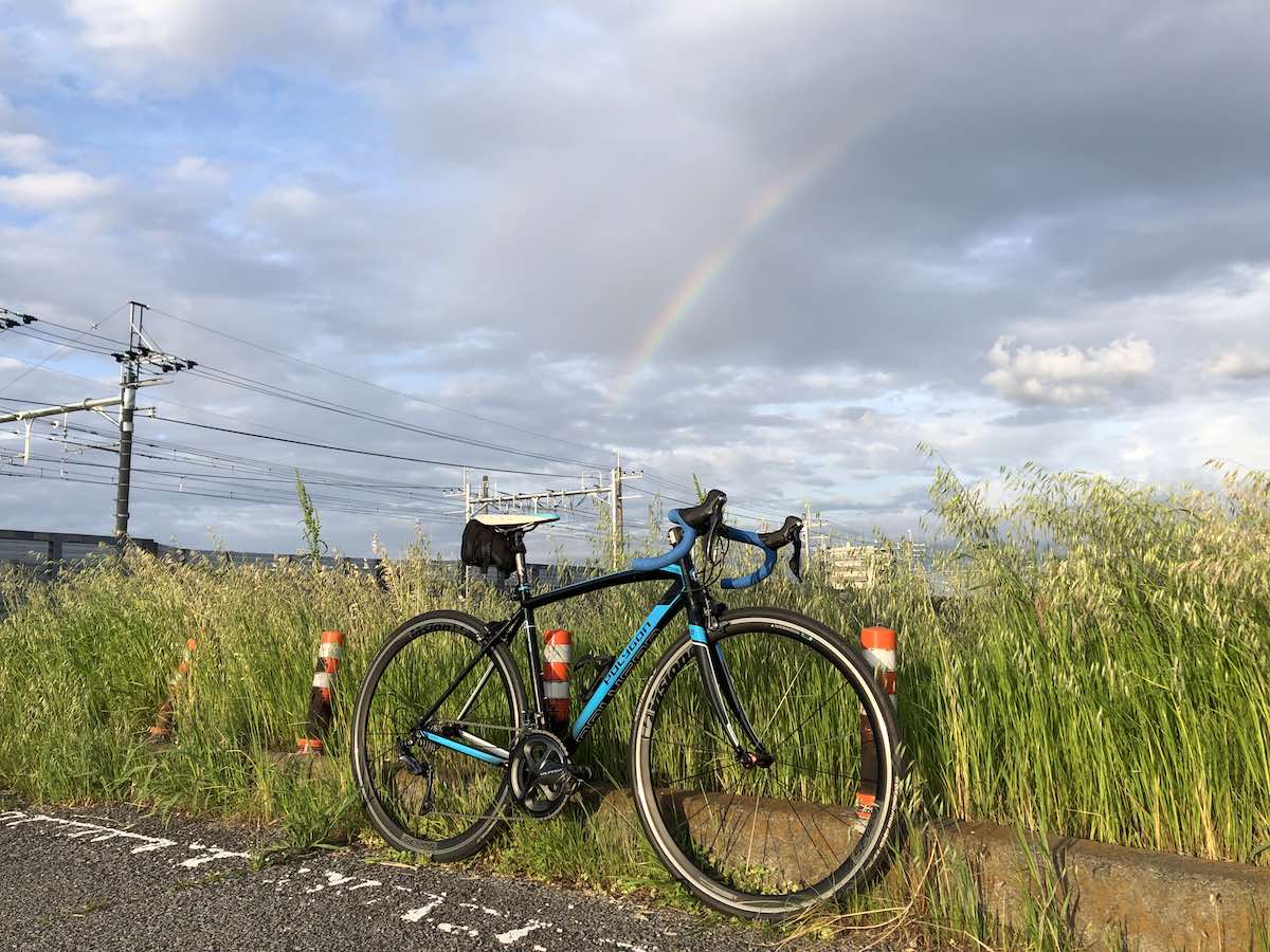 bikerumor pic of the day bicycle ride along the edogawa river in japan.