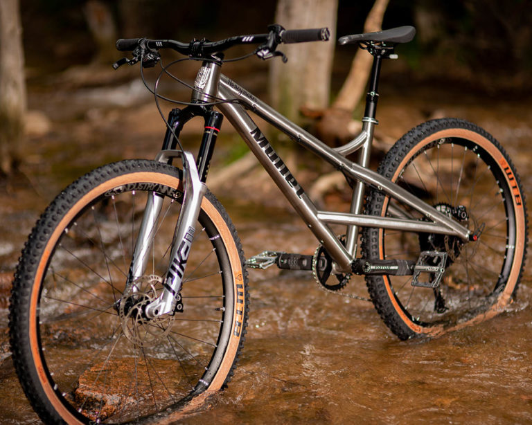 Mullet Cycles Honeymaker Ti mixed wheelsize hardtail mountain bike