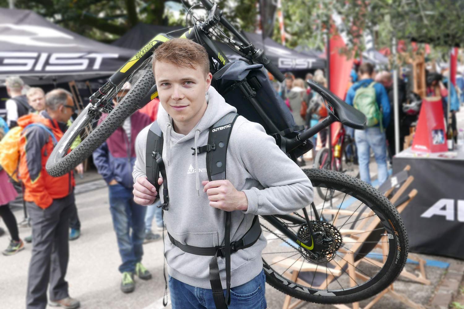 mount backpack on bike