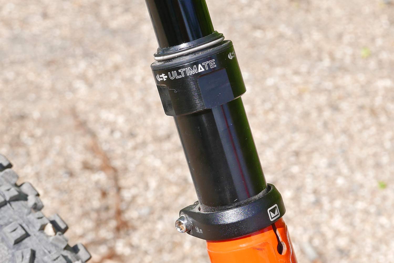 USE Ultimate Helix dropper, infinite adjust internally routed mechanical lock air spring dropper seatpost, mountain bike post, made in the UK