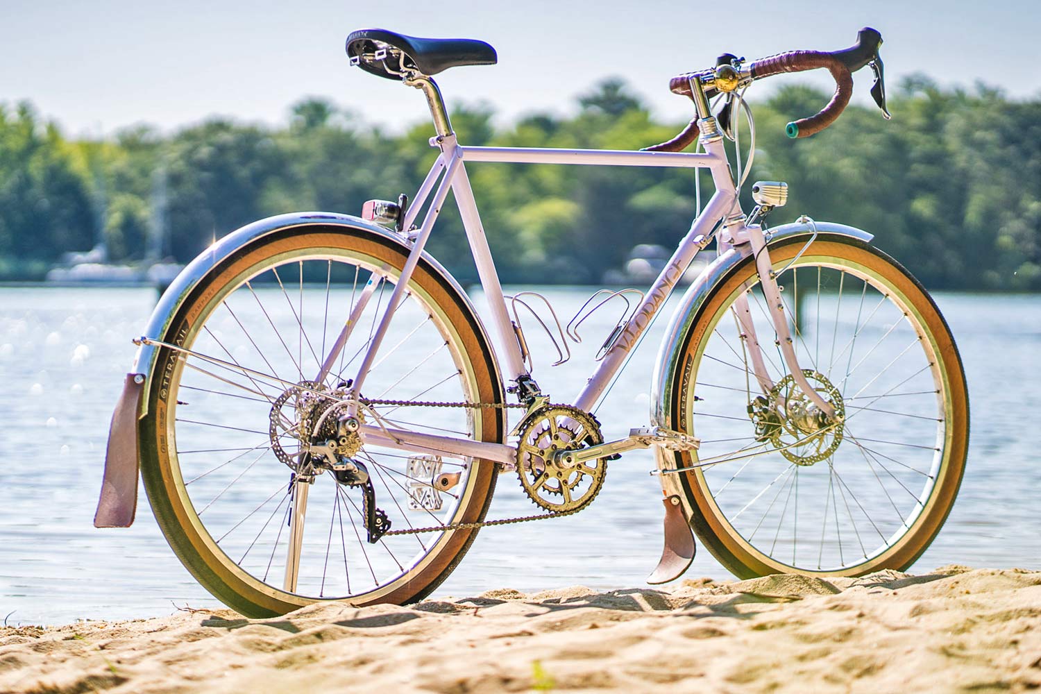 Les vélos gravel pour voyager