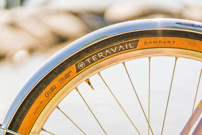 Velo Orange Voyager builds classic bike looks on wide tubeless gravel ...